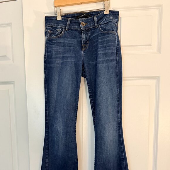 J Brand "Love Story" Bell Bottom Jeans - Picture 1 of 2